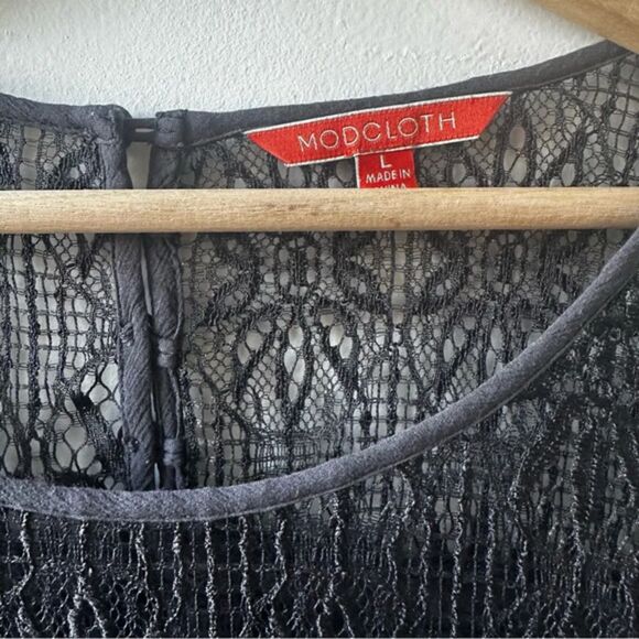 ModCloth gray tiered blouse Large bohemian cottagecore Lagenlook charcoal boho - Picture 3 of 3